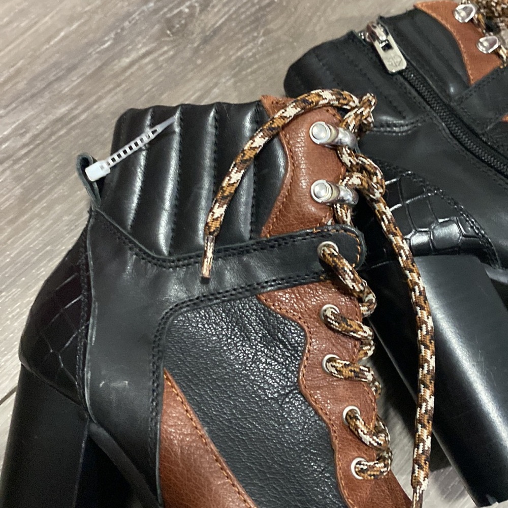 NWOT! Antonio Melani Black‎ and Brown Women's Boots - Picture 3 of 7
